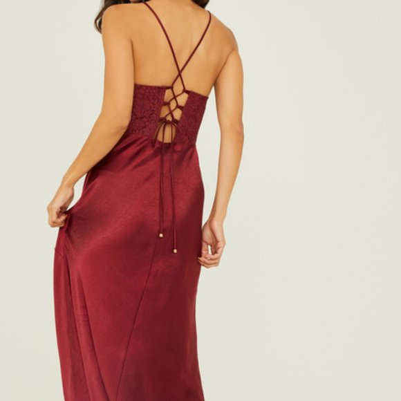 Altar'd State Lacyn Satin Cowl Neck Maxi Dress Burgundy Red Dress Wedding Guest - Picture 3 of 6